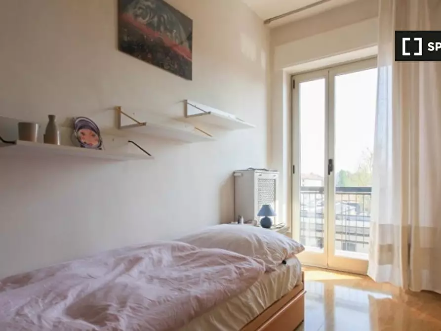Camera condivisa in affitto in Alzaia Naviglio Pavese a Milano