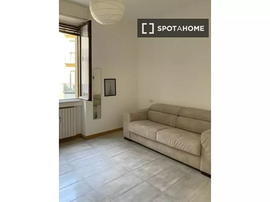 Appartamento in affitto in Via Ugo Bassi a Milano