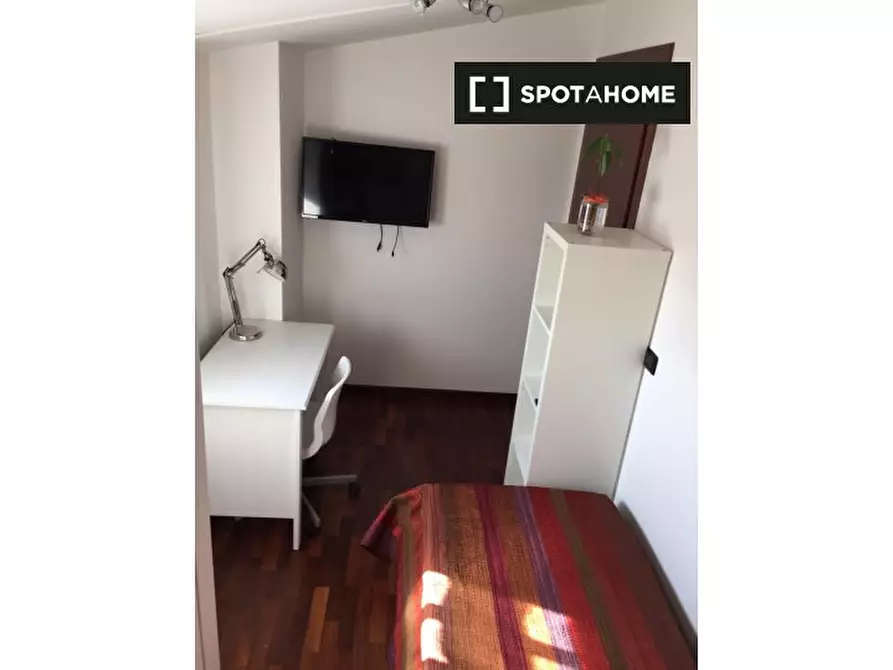 Camera condivisa in affitto in Via Carlo Imbonati a Milano