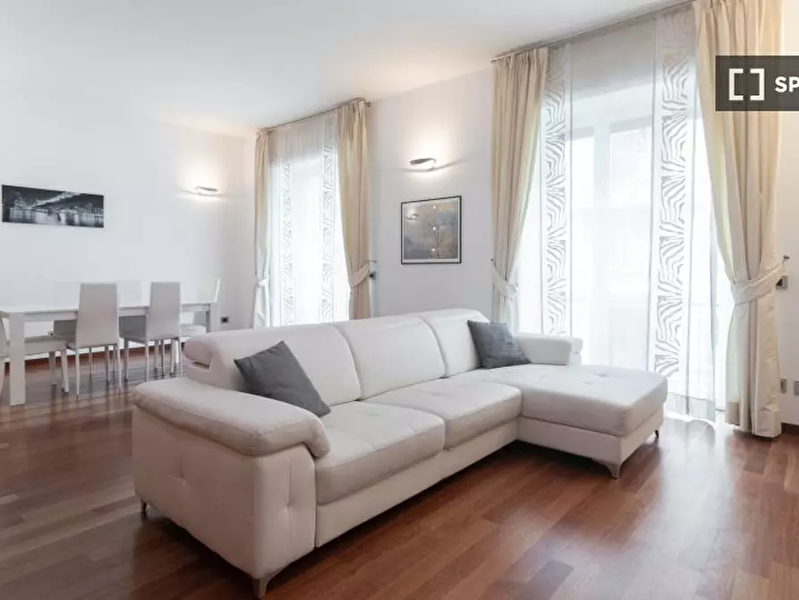 Appartamento in affitto in Via Giosuè Carducci a Milano