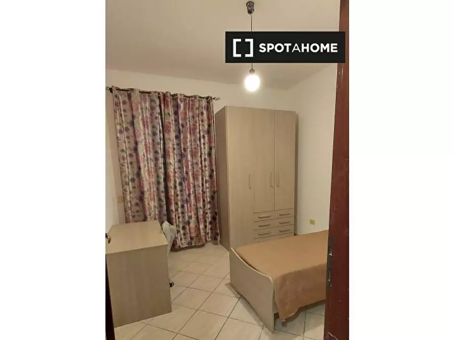 Camera condivisa in affitto in Via Sterope a Roma