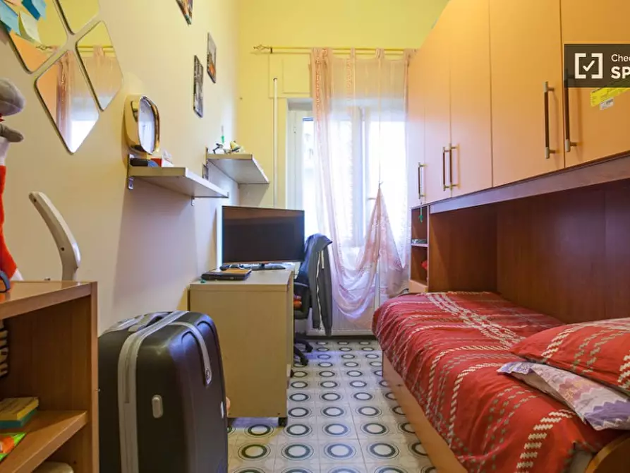 Camera condivisa in affitto in Via Montefalco a Roma