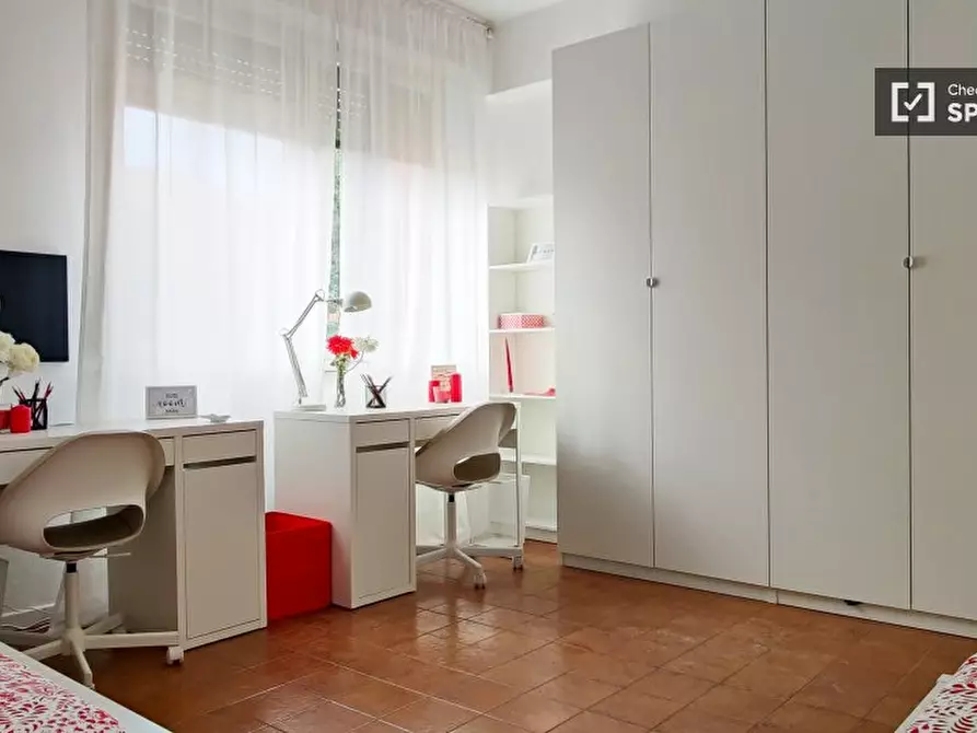 Camera condivisa in affitto in via Barzoni a Milano