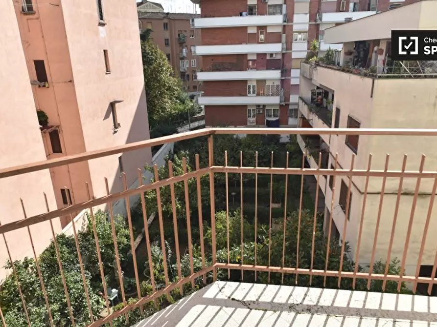 Camera condivisa in affitto in Viale Opita Oppio, 00174 Roma RM, Italy a Roma