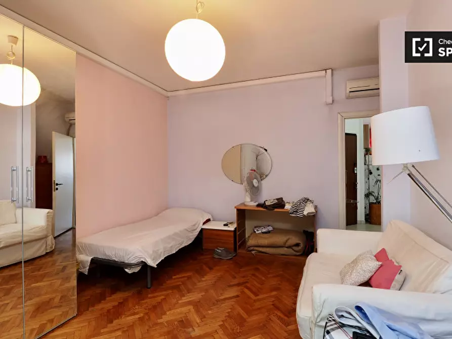 Camera condivisa in affitto in Viale Edoardo Jenner a Milano