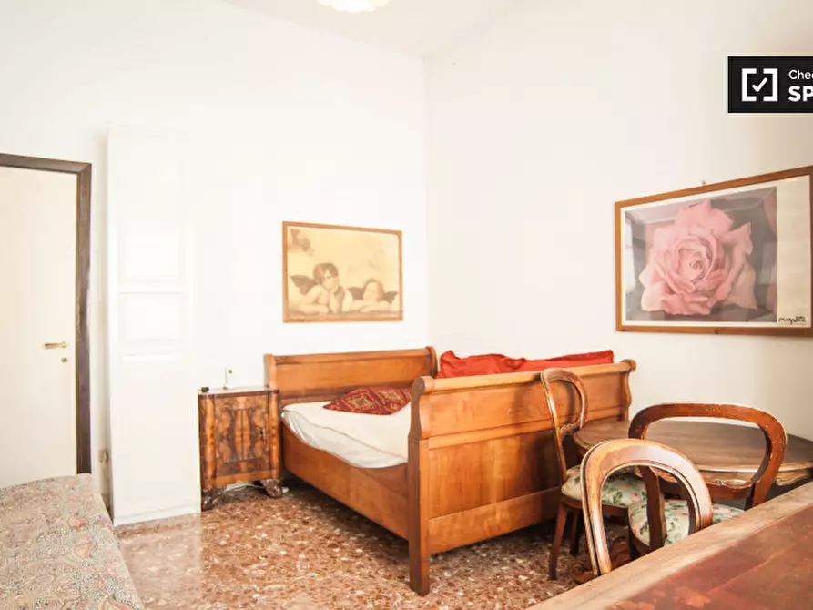 Camera condivisa in affitto in Via Raffaele Balestra a Roma
