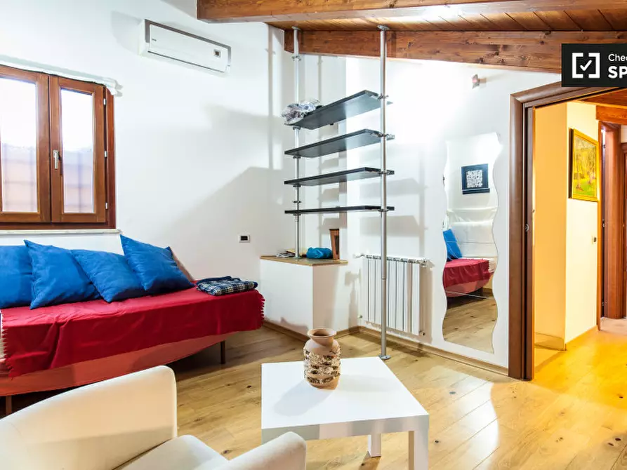 Camera condivisa in affitto in Via Sarzana a Roma