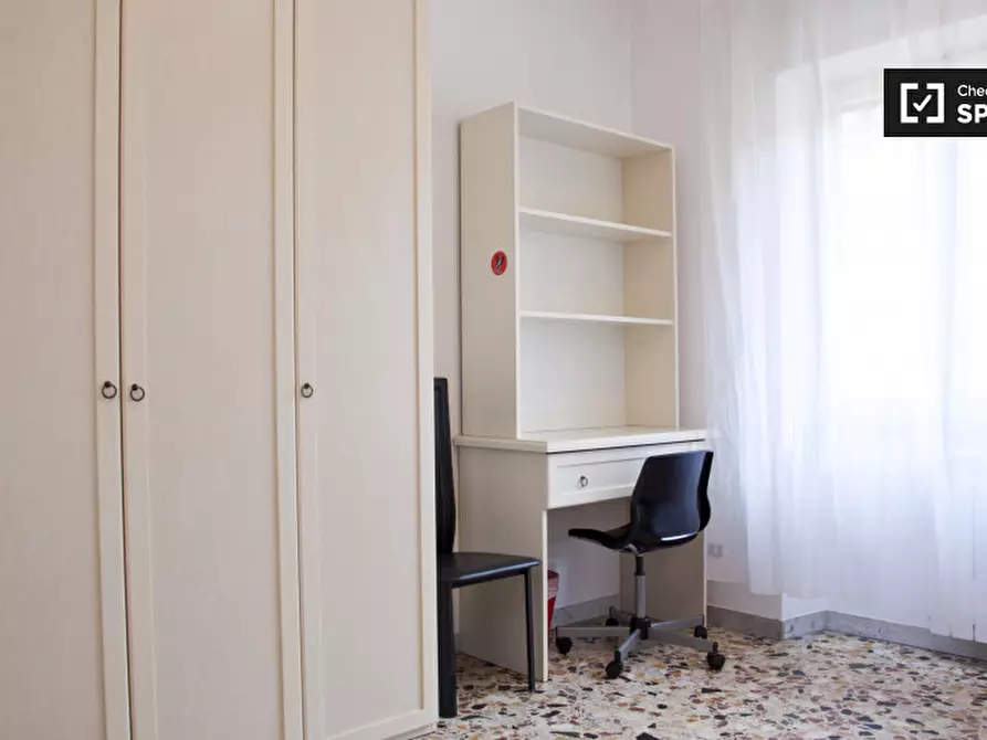 Camera condivisa in affitto in Via Alberto da Giussano a Roma