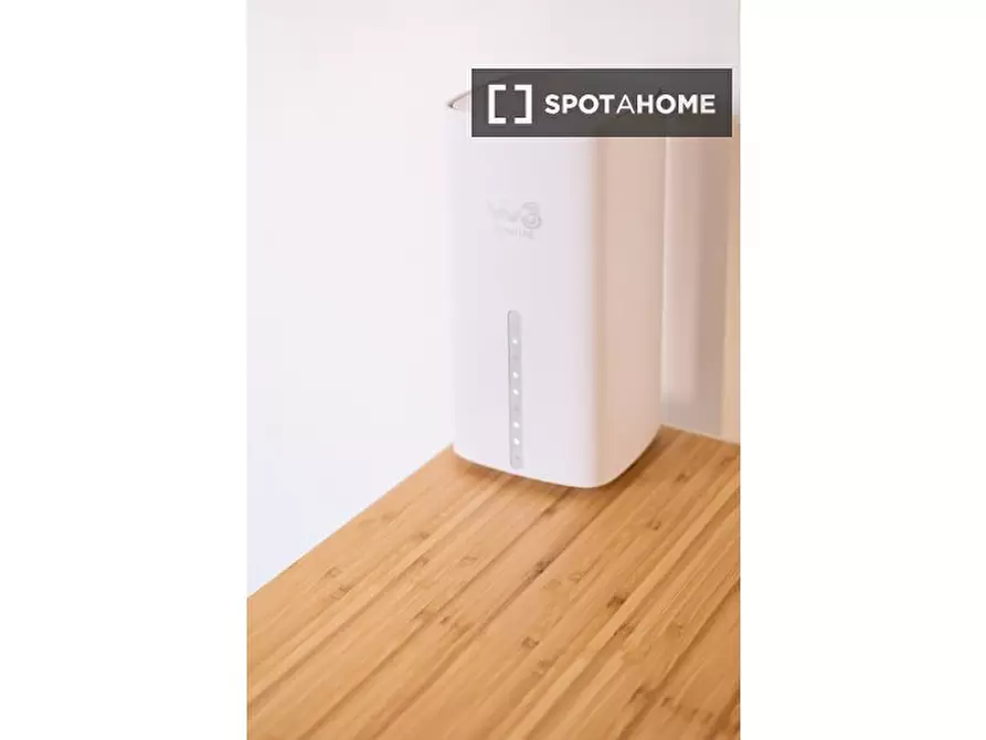 Immagine 13 di Ufficio in affitto  in Via Belvedere a Bologna