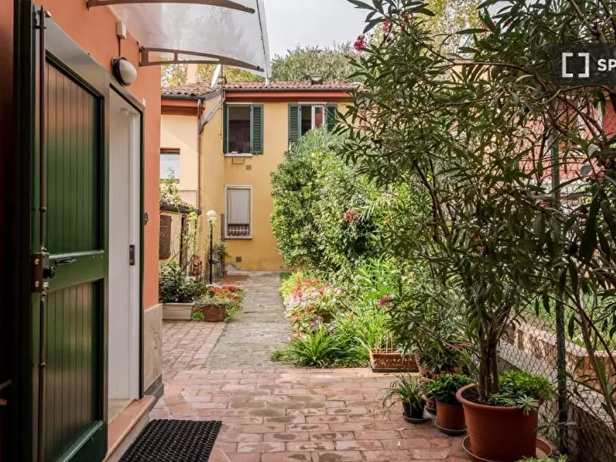 Immagine 10 di Appartamento in affitto  in Via Santa Caterina a Bologna