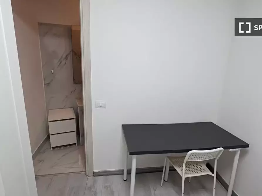 Immagine 4 di Camera condivisa in affitto  in Via Claudia a Milano