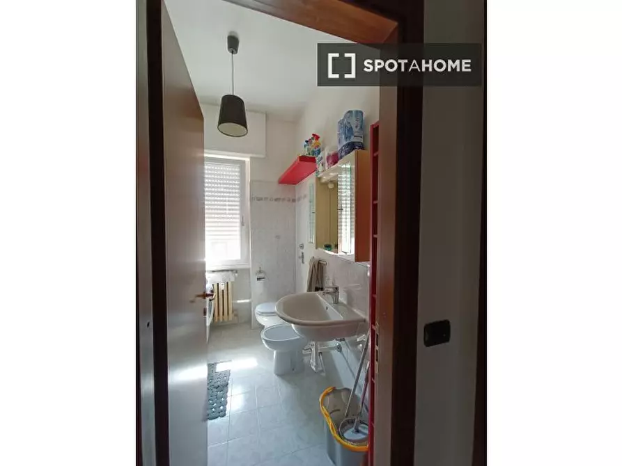 Immagine 16 di Camera condivisa in affitto  in Via Lombardia a Pioltello
