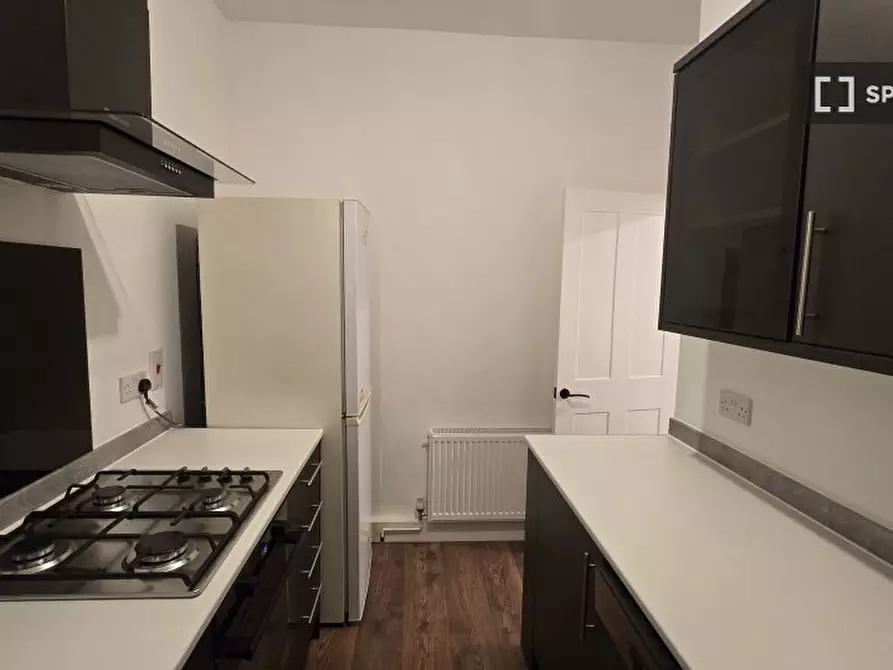 Immagine 7 di Appartamento in affitto  in Sheaveshill Avenue a Brent