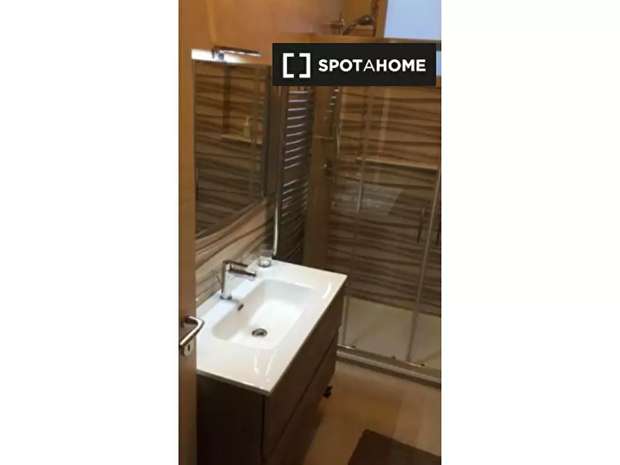 Immagine 4 di Ufficio in affitto  in Via Fratelli Carando a Torino