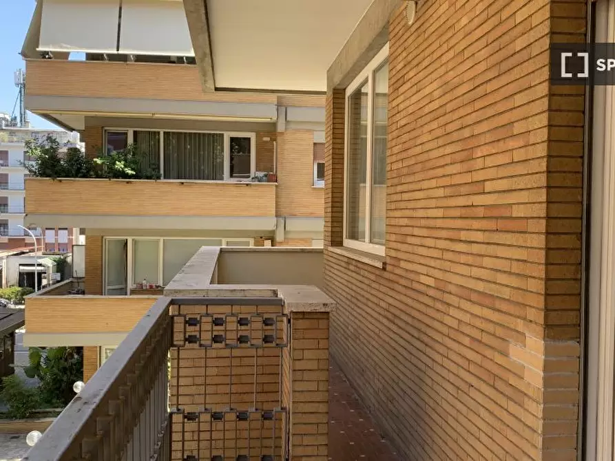 Immagine 9 di Appartamento in affitto  in Via Gualtiero Serafino a Roma