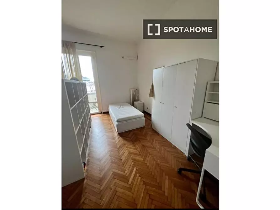 Immagine 1 di Camera condivisa in affitto  in Via Collodi a Milano