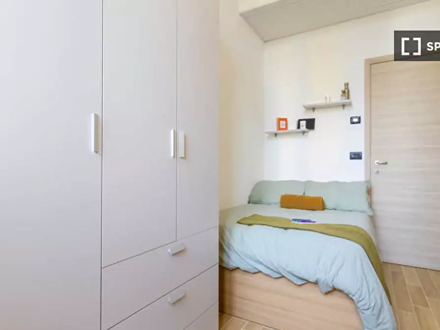 Immagine 5 di Camera condivisa in affitto  in Via Padova a Torino