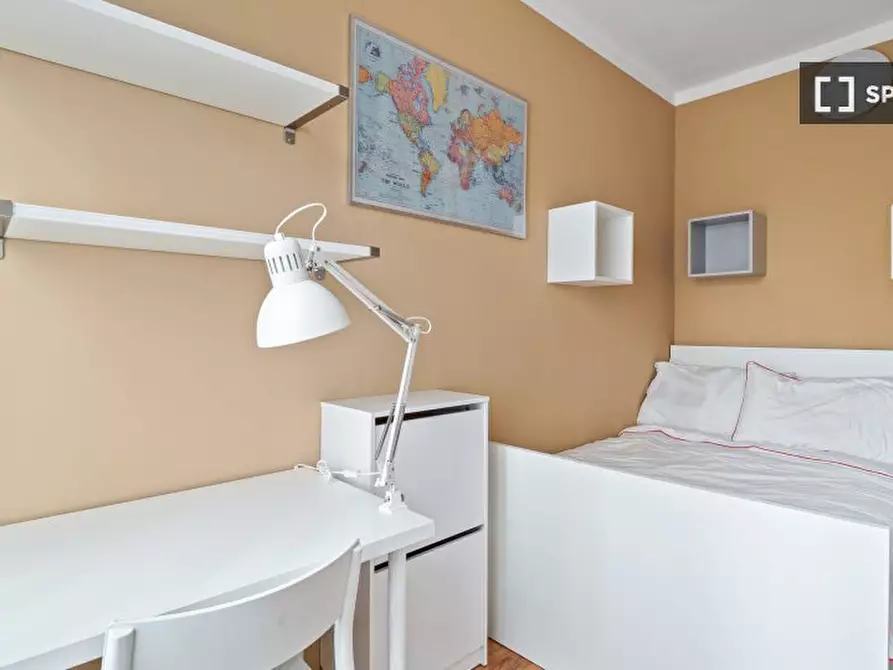 Immagine 1 di Camera condivisa in affitto  in Via Isaac Newton/B a Milano