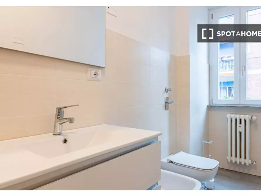 Immagine 15 di Camera condivisa in affitto  in Via G.B. Tiepolo a Cinisello Balsamo