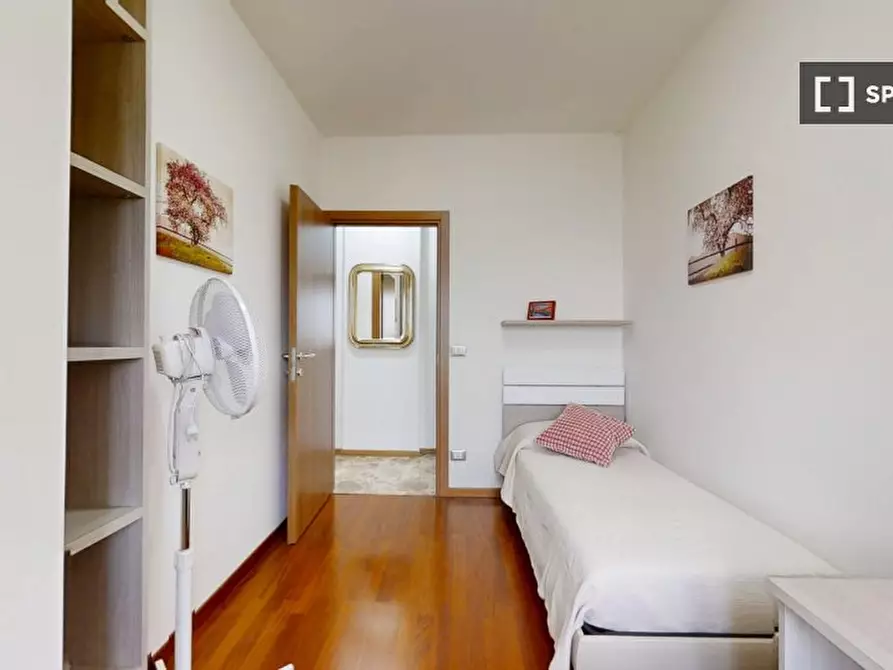 Immagine 5 di Camera condivisa in affitto  in VIA alfieri a Padova