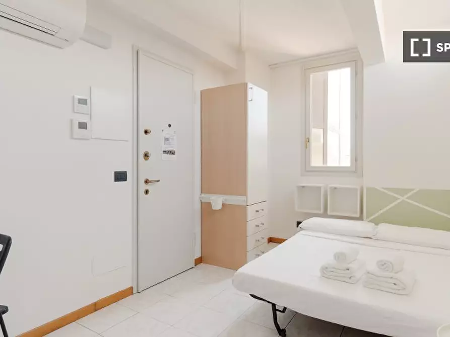 Immagine 5 di Ufficio in affitto  in Corso Magenta a Milano