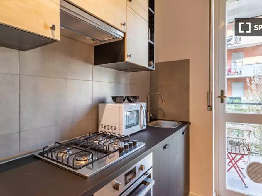 Immagine 14 di Camera condivisa in affitto  in Via Arcivescovo Romilli a Milano