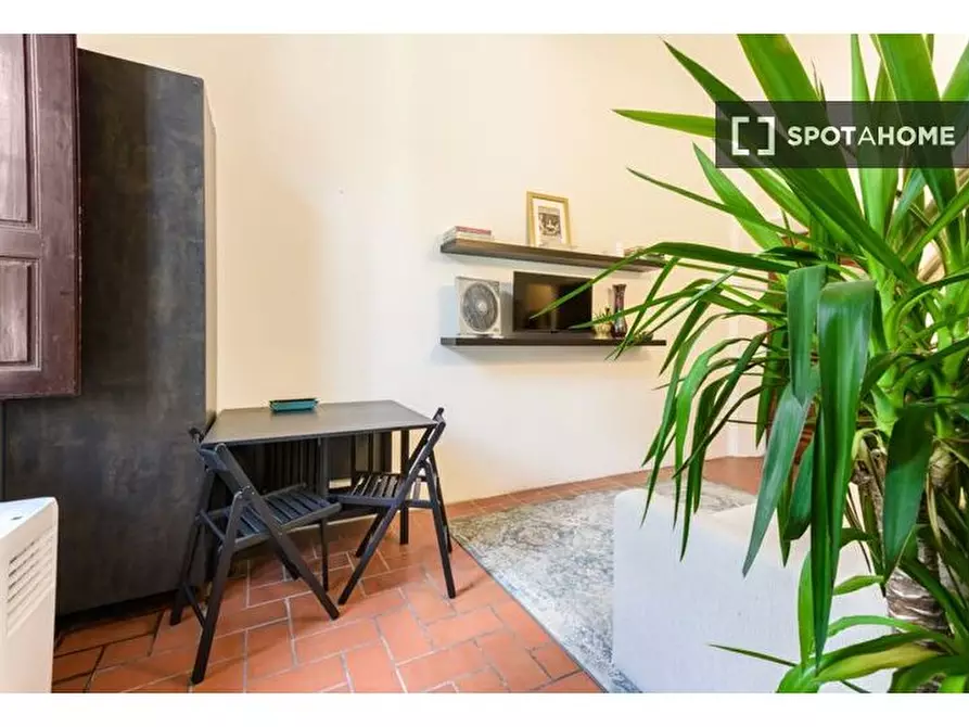 Immagine 14 di Appartamento in affitto  in Borgo Ognissanti a Firenze