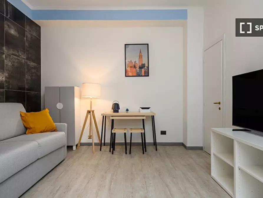 Immagine 10 di Ufficio in affitto  in Piazza Insubria a Milano