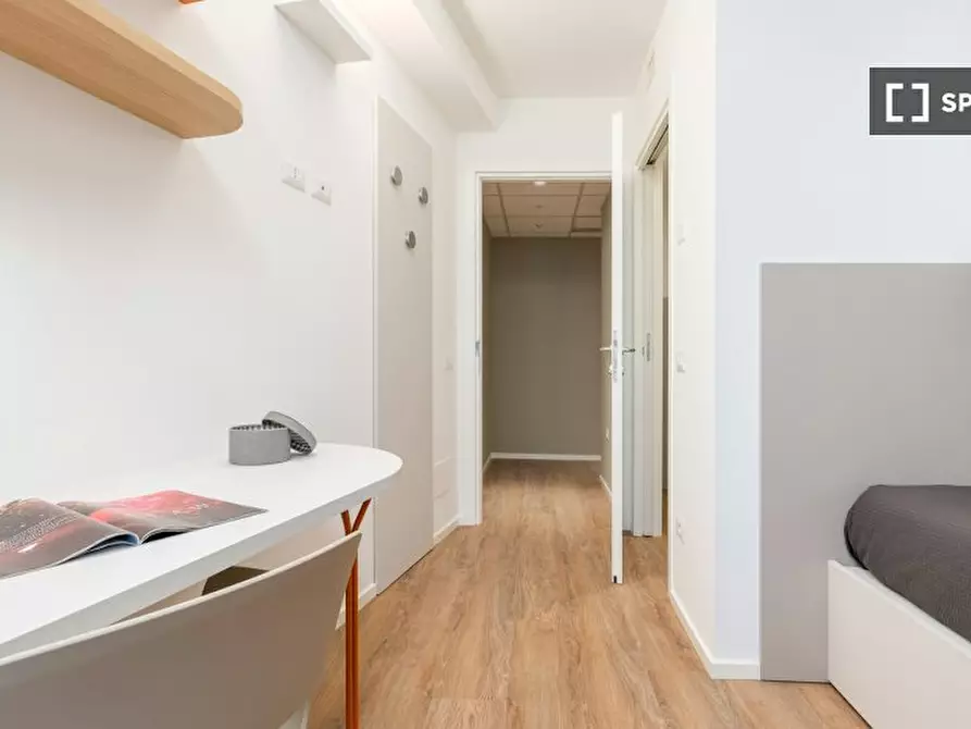 Immagine 4 di Camera condivisa in affitto  in San Giovanni a Trento