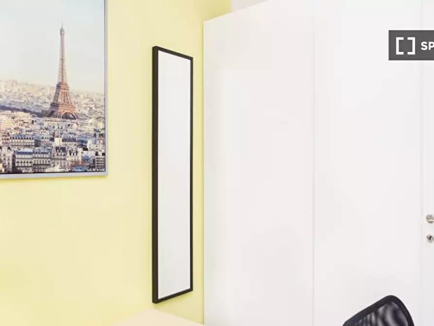 Immagine 5 di Camera condivisa in affitto  in Viale Carlo Espinasse a Milano