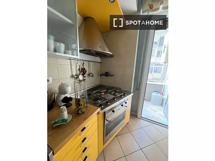 Immagine 2 di Appartamento in affitto  in Via Caio Asinio Pollione a Napoli