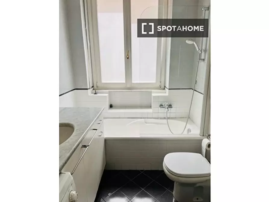 Immagine 7 di Camera condivisa in affitto  in via Caminandella a Milano