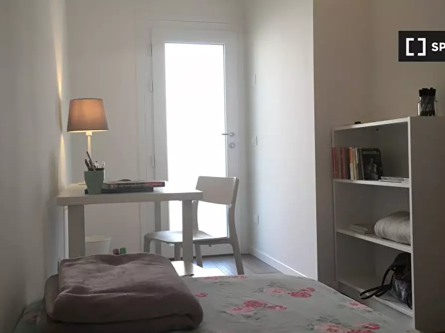 Immagine 2 di Camera condivisa in affitto  in Via Federico Confalonieri a Padova