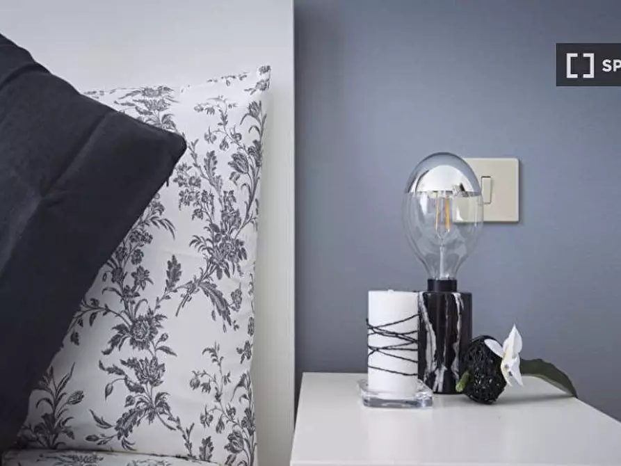 Immagine 5 di Camera condivisa in affitto  in Via Orti a Milano