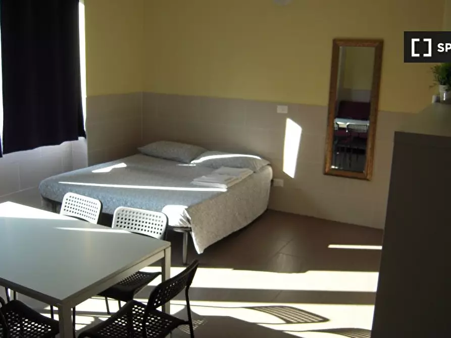 Immagine 2 di Ufficio in affitto  in Via Alessandro Stoppato a Bologna