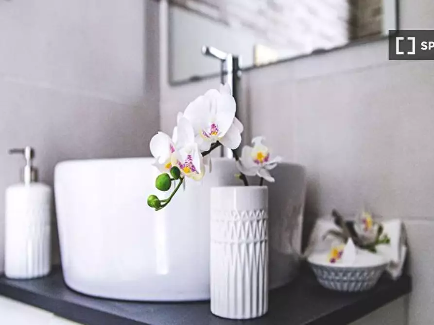 Immagine 19 di Camera condivisa in affitto  in Viale Nazario Sauro a Milano