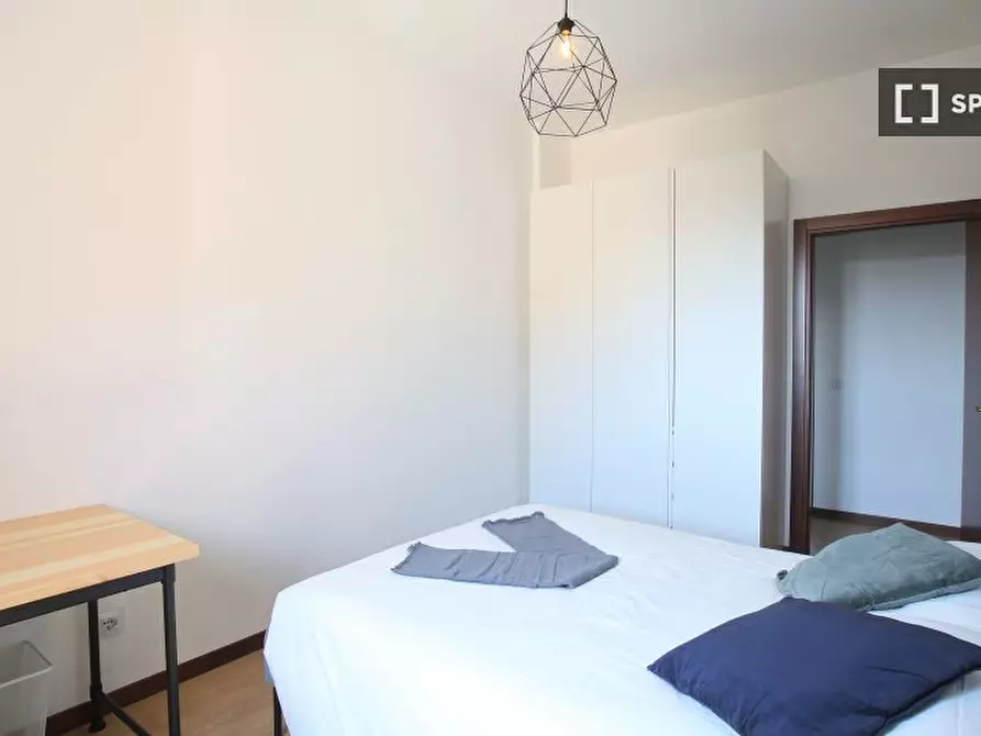 Immagine 4 di Camera condivisa in affitto  in Via Benjamin Constant a Milano