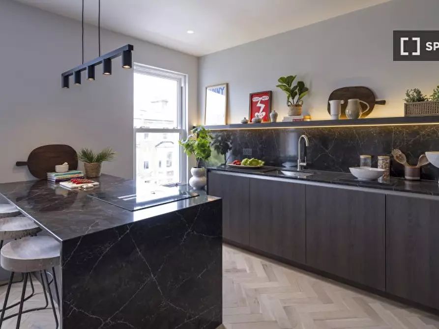 Immagine 6 di Appartamento in affitto  in Ashmore Rd a Paddington