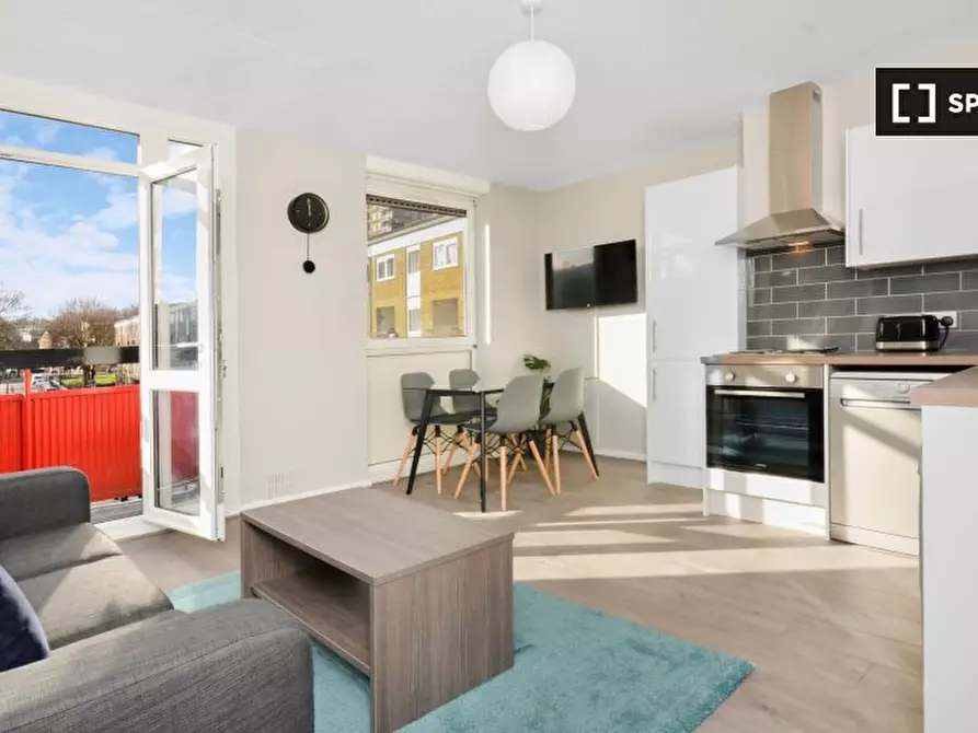 Immagine 3 di Camera condivisa in affitto  in Candy St a Poplar