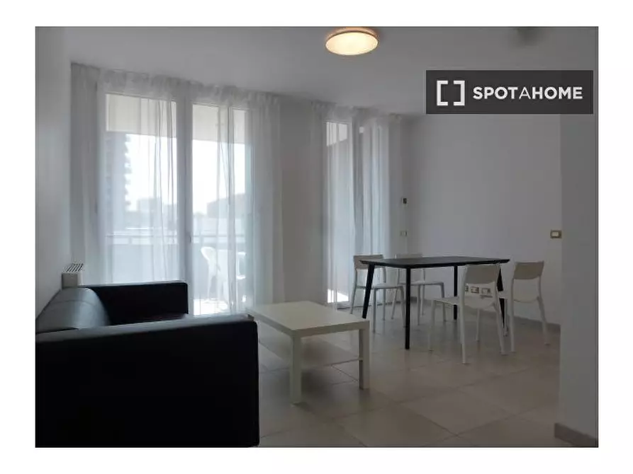 Immagine 7 di Camera condivisa in affitto  in Via Donato Creti a Bologna