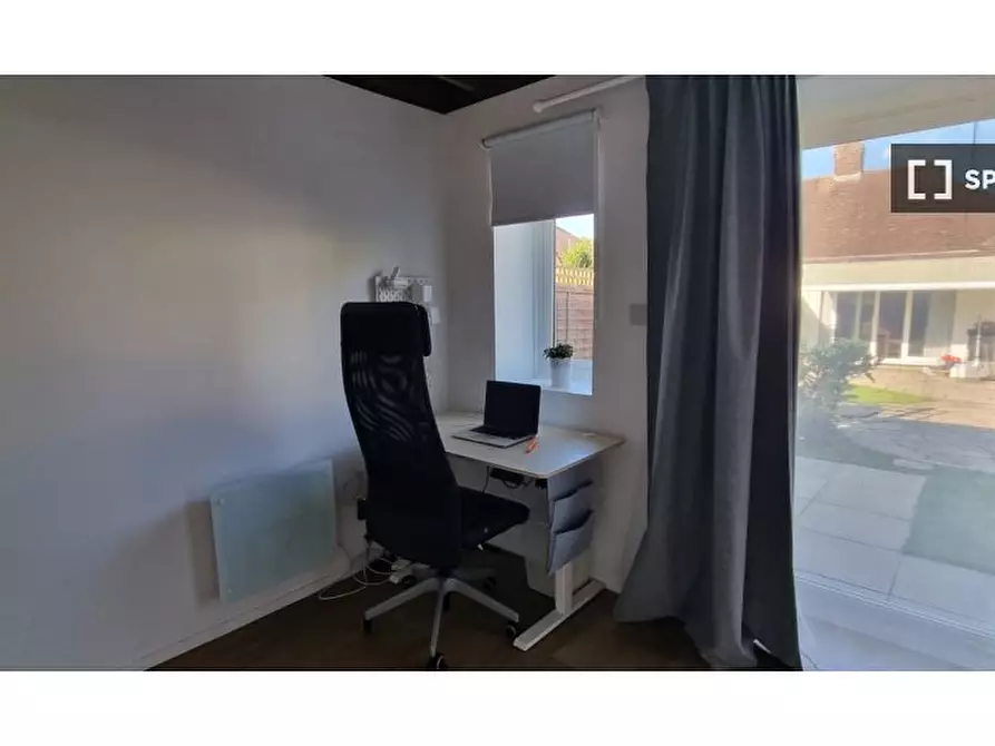 Immagine 4 di Ufficio in affitto  in Eastdean Ave a 