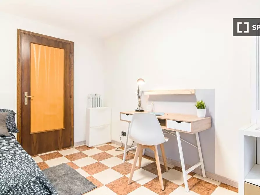 Immagine 1 di Camera condivisa in affitto  in Via Tiziano Aspetti a Padova
