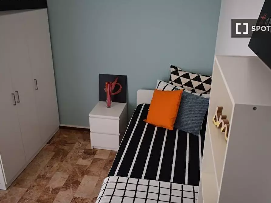 Immagine 3 di Camera condivisa in affitto  in Zadei a Brescia