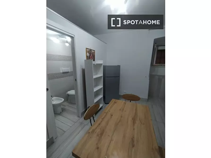 Immagine 4 di Ufficio in affitto  in Via Ventaglieri a Napoli