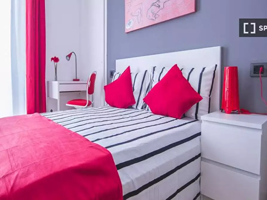 Immagine 2 di Camera condivisa in affitto  in Viale Monza Milan a Milano