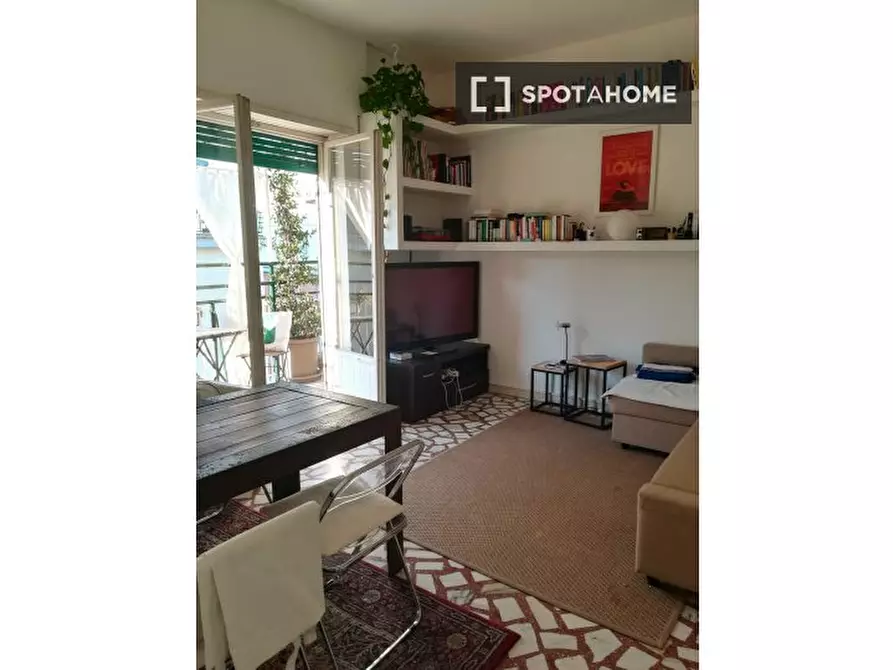 Immagine 5 di Appartamento in affitto  in Via degli Orti Gianicolensi a Roma