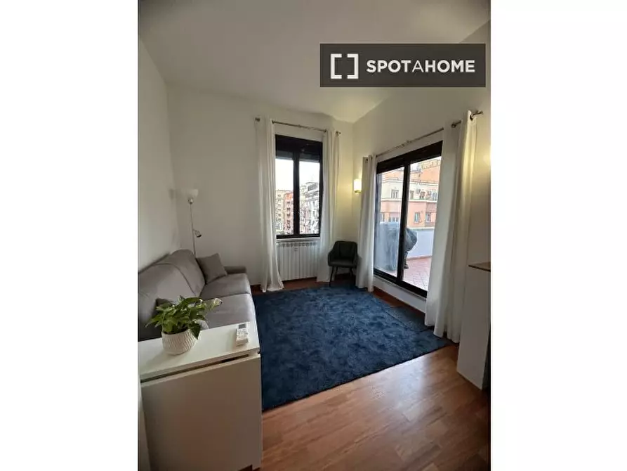 Immagine 8 di Appartamento in affitto  in Via Padova a Roma