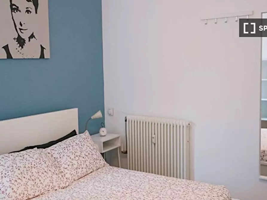 Immagine 2 di Camera condivisa in affitto  in Via Santa Croce a Bologna