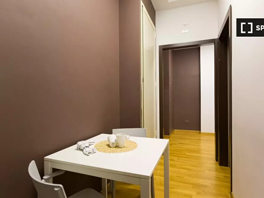 Immagine 7 di Camera condivisa in affitto  in Via di Acqua Bullicante a Roma