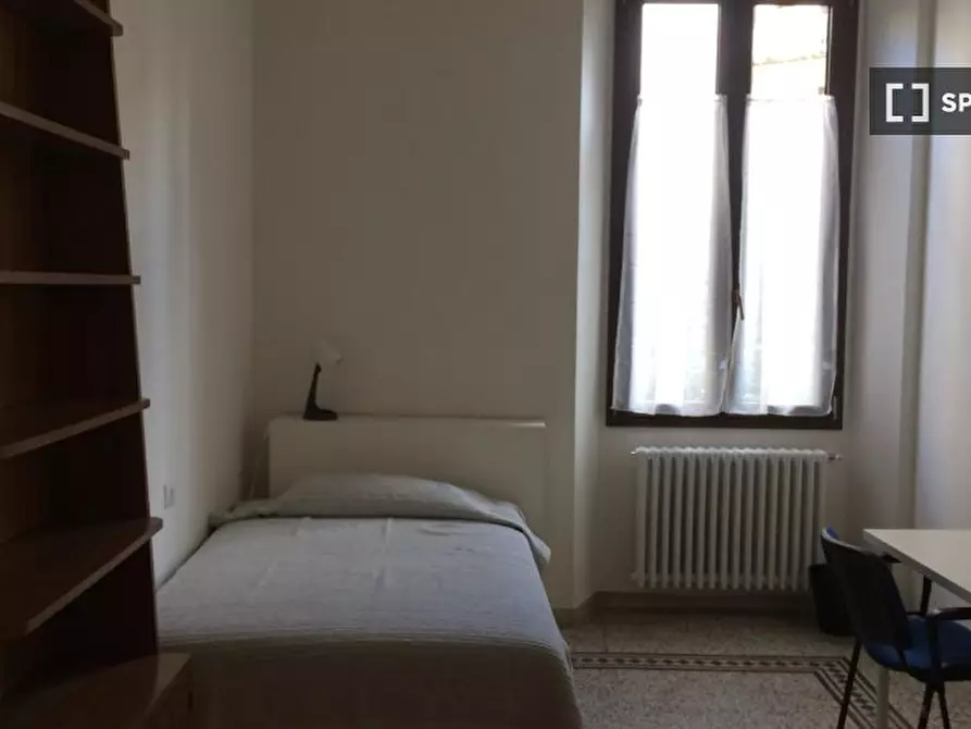 Immagine 1 di Camera condivisa in affitto  in Via Cesare Guasti a Firenze